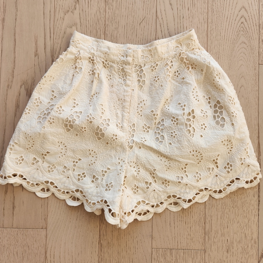 H&M White Shorts Size 2